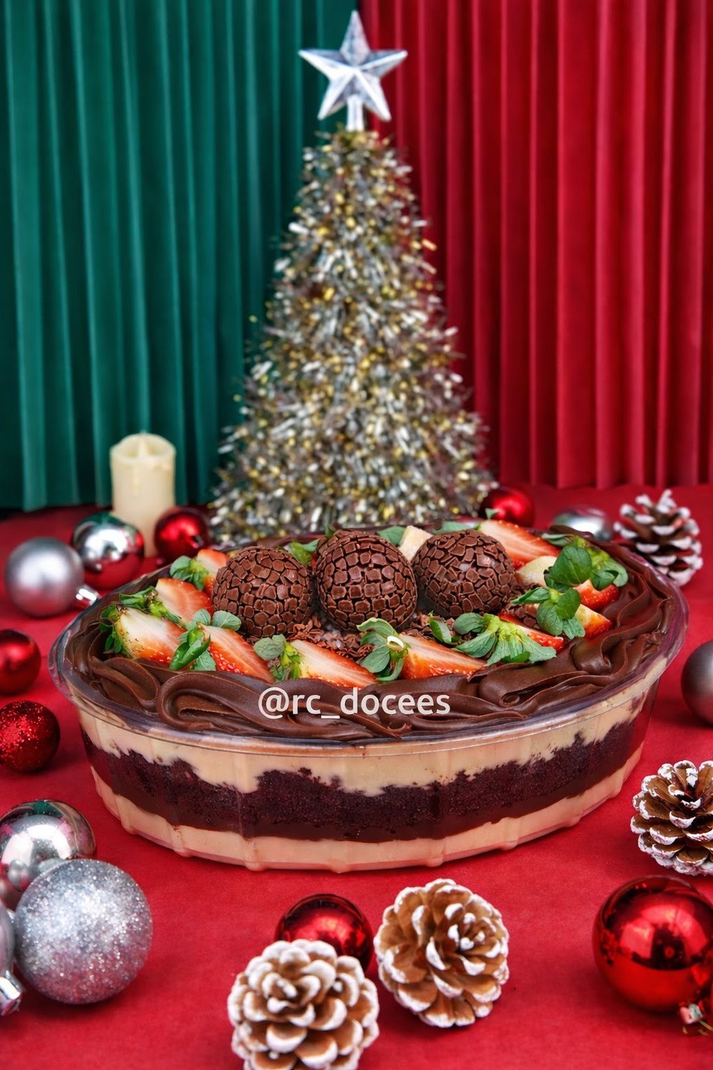 TRAVESSA BOLO BOMBOM MORANGO